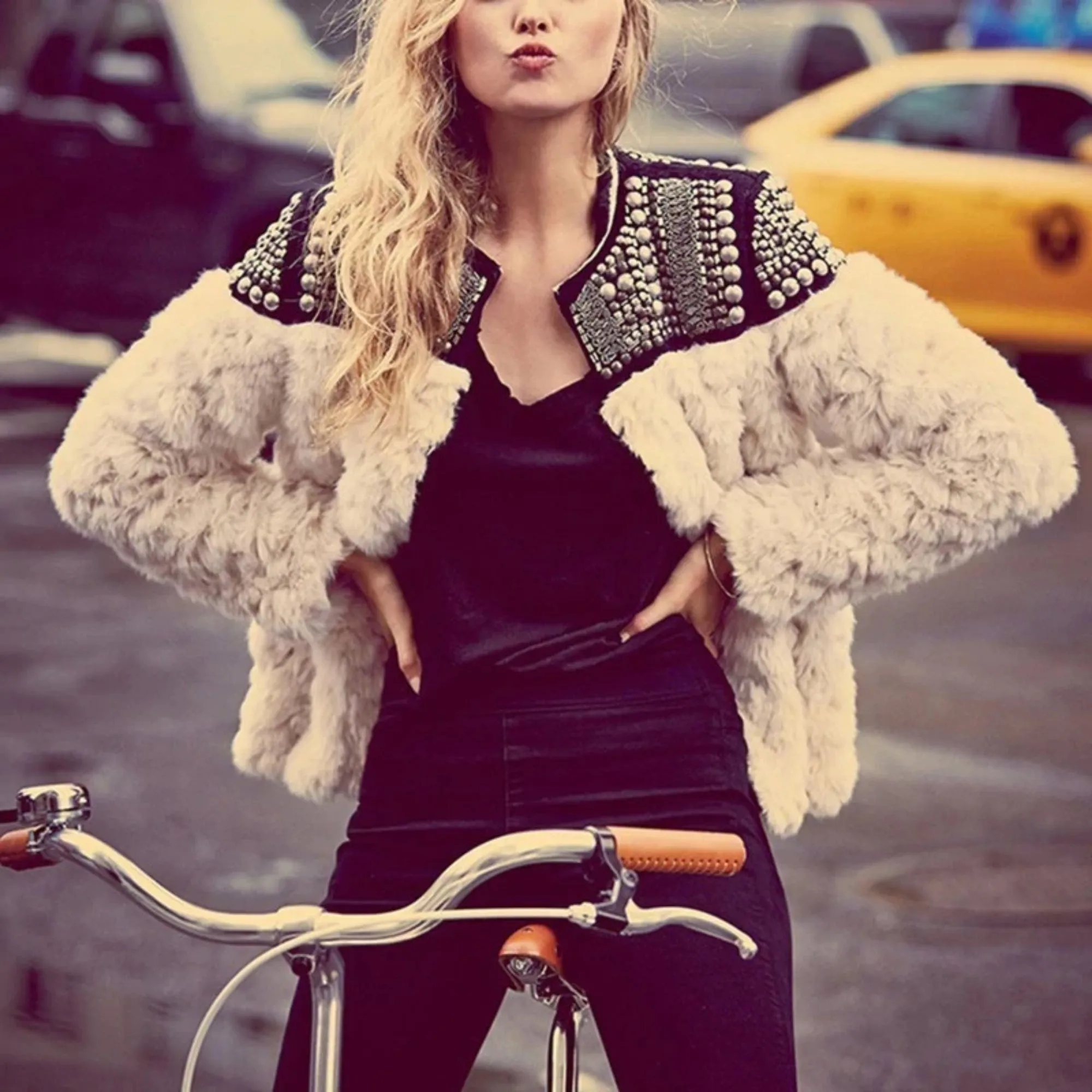 Women's Winter Faux Fur Long-Sleeved Coat With Rivets